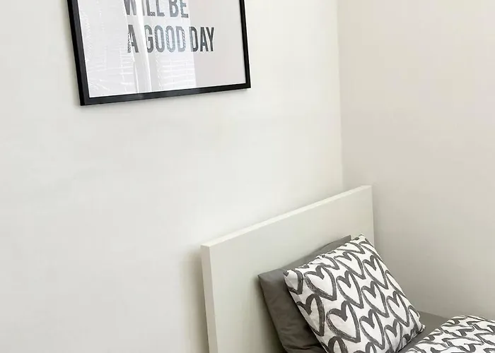 Vienna: Cozy 2-room Apt. דירה *